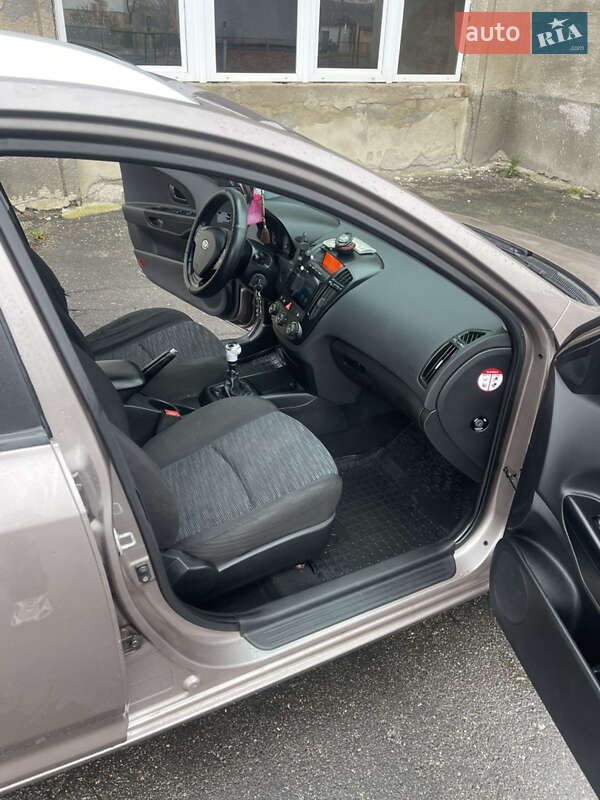 Універсал Kia Ceed 2008 в Вінниці фото 7 Універсал Kia Ceed 2008 в Вінниці