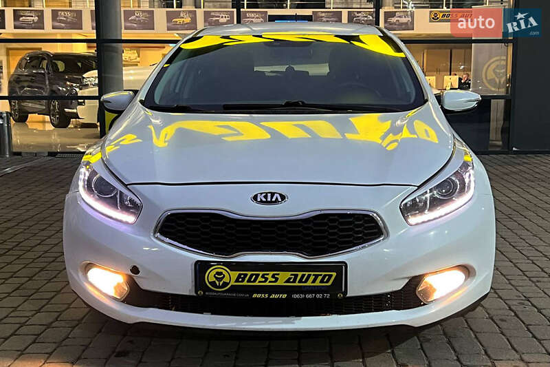Хэтчбек Kia Ceed 2013 в Ивано-Франковске
