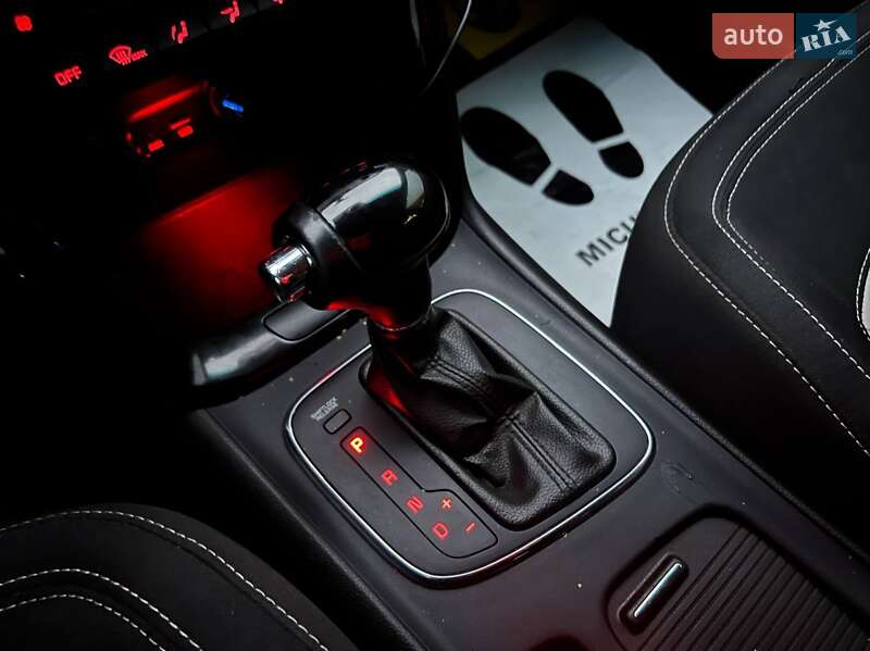 Хэтчбек Kia Ceed 2013 в Ивано-Франковске