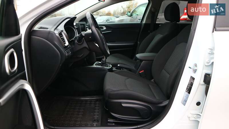 Универсал Kia Ceed 2019 в Киеве