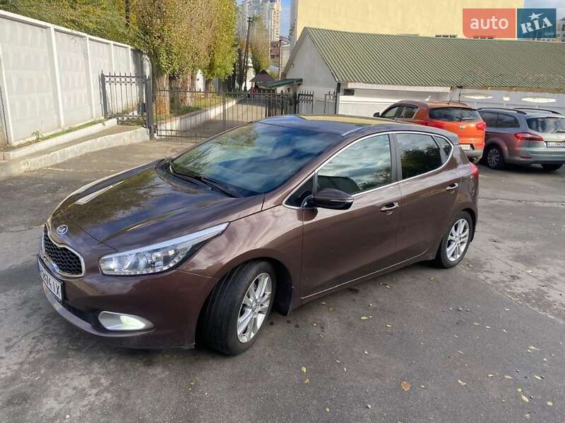 Хетчбек Kia Ceed 2013 в Києві