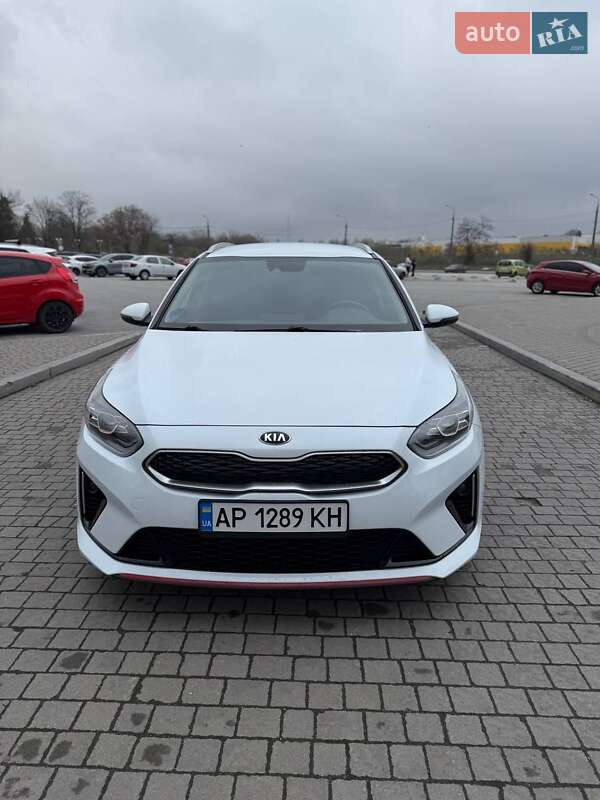 Универсал Kia Ceed 2020 в Запорожье