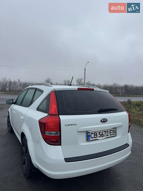 Универсал Kia Ceed 2011 в Соснице фото 5 Универсал Kia Ceed 2011 в Соснице