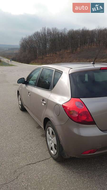Хэтчбек Kia Ceed 2007 в Харькове фото 6 Хэтчбек Kia Ceed 2007 в Харькове