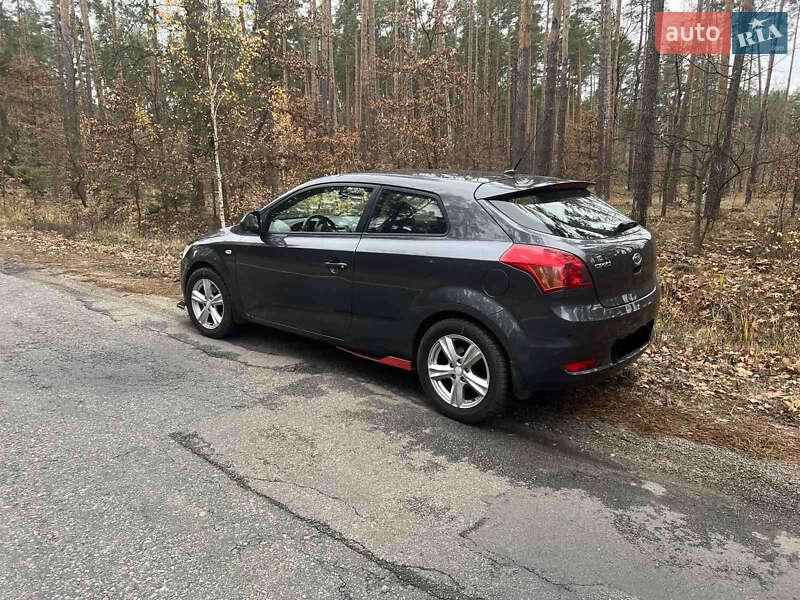 Хэтчбек Kia Ceed 2008 в Киеве фото 5 Хэтчбек Kia Ceed 2008 в Киеве