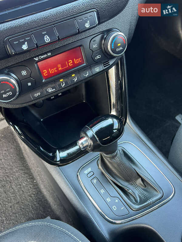 Хэтчбек Kia Ceed 2013 в Киеве