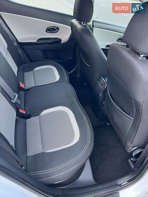 Хэтчбек Kia Ceed 2013 в Киеве