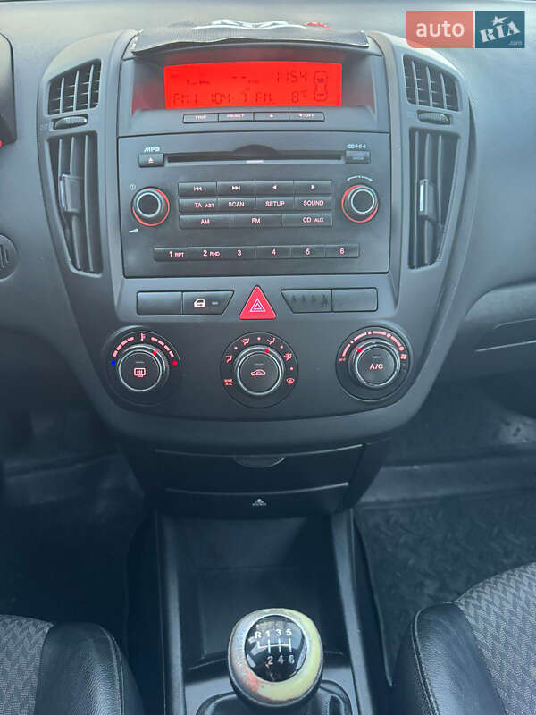 Универсал Kia Ceed 2010 в Киеве