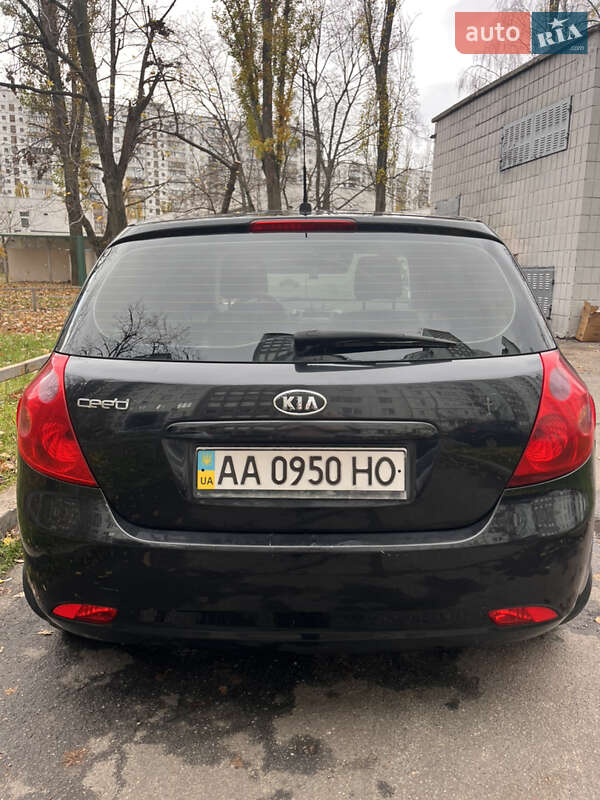 Хетчбек Kia Ceed 2008 в Києві фото 2 Хетчбек Kia Ceed 2008 в Києві