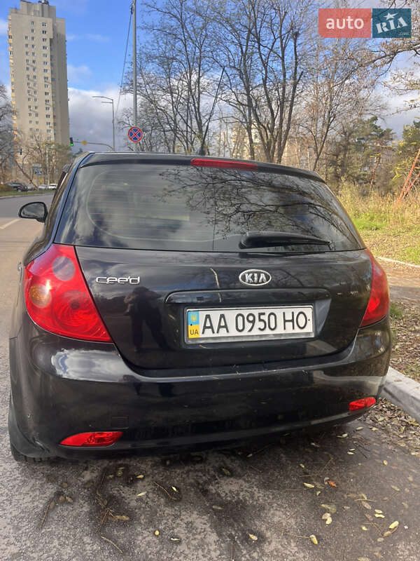 Хетчбек Kia Ceed 2008 в Києві фото 7 Хетчбек Kia Ceed 2008 в Києві