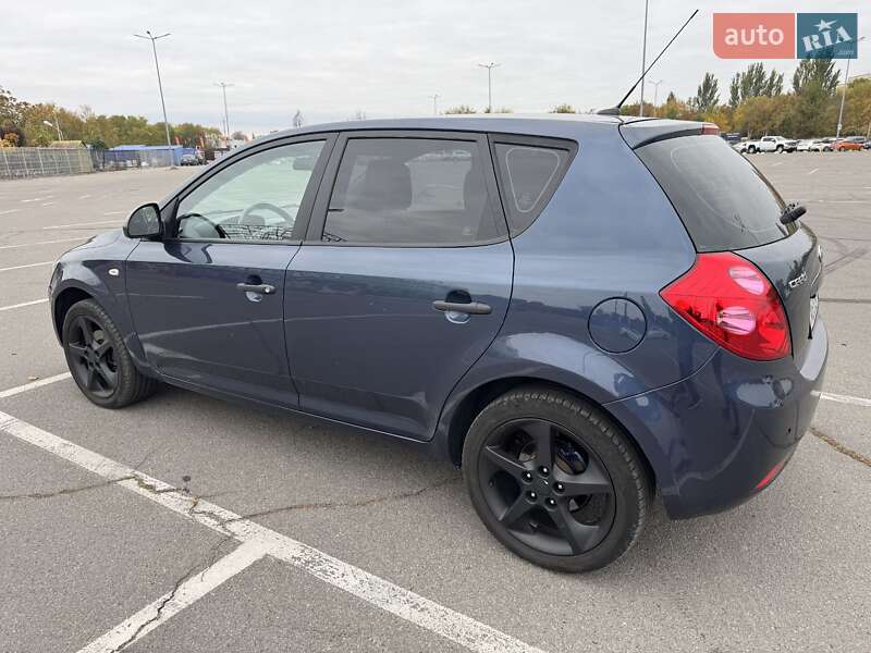 Хетчбек Kia Ceed 2008 в Дніпрі фото 6 Хетчбек Kia Ceed 2008 в Дніпрі