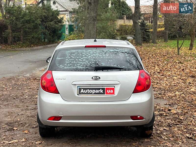 Хэтчбек Kia Ceed 2007 в Киеве