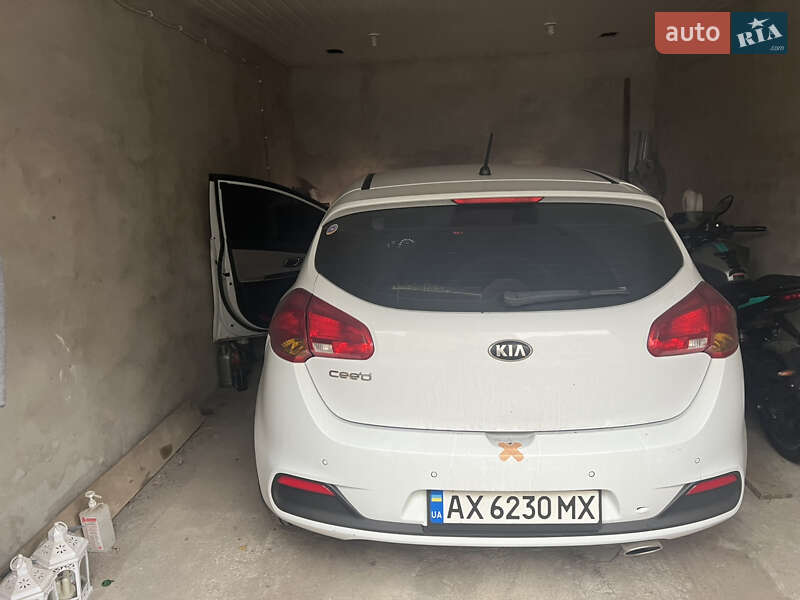 Хэтчбек Kia Ceed 2013 в Харькове