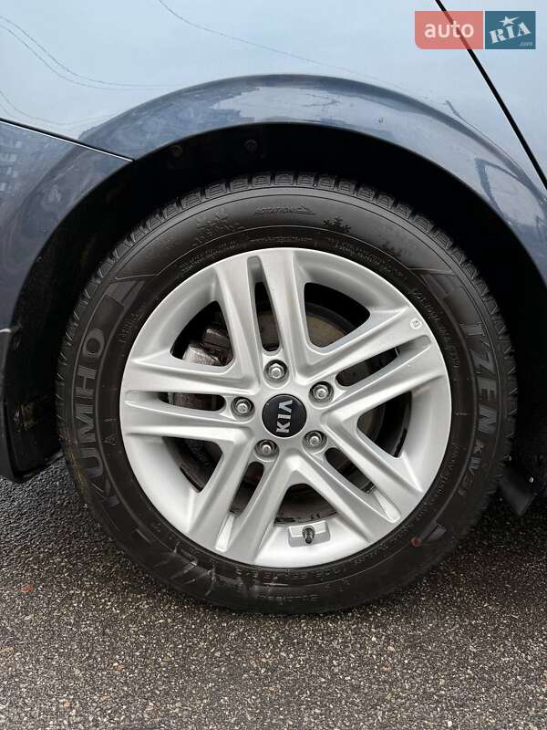 Универсал Kia Ceed 2019 в Киеве фото 16 Универсал Kia Ceed 2019 в Киеве