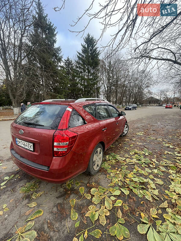Универсал Kia Ceed 2009 в Ромнах