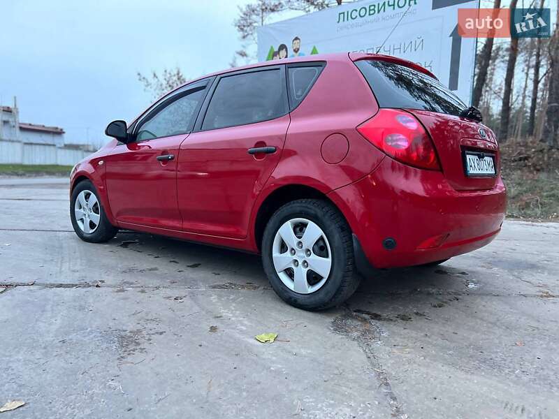 Хэтчбек Kia Ceed 2007 в Змиеве фото 8 Хэтчбек Kia Ceed 2007 в Змиеве