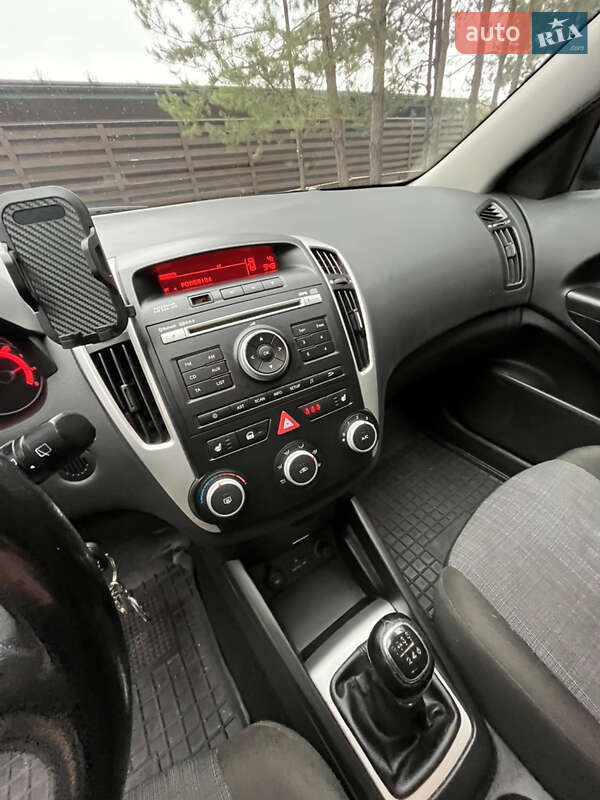 Универсал Kia Ceed 2010 в Киеве фото 20 Универсал Kia Ceed 2010 в Киеве