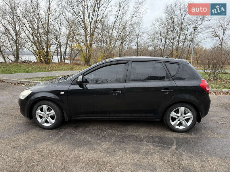 Хэтчбек Kia Ceed 2008 в Днепре фото 2 Хэтчбек Kia Ceed 2008 в Днепре