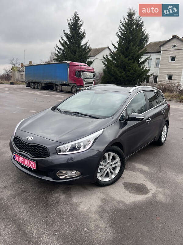 Универсал Kia Ceed 2014 в Ровно