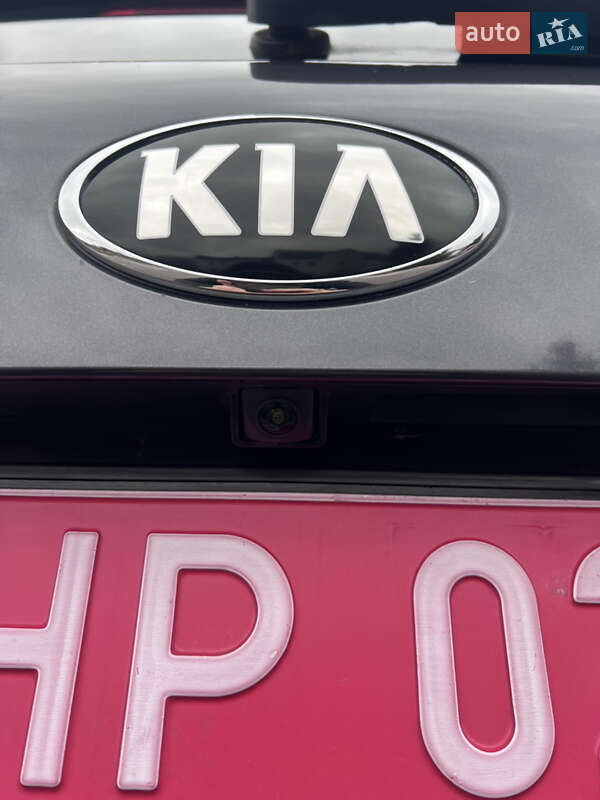 Универсал Kia Ceed 2014 в Ровно