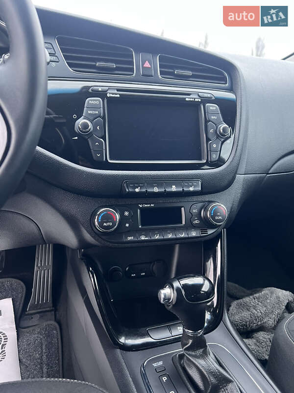 Универсал Kia Ceed 2014 в Ровно