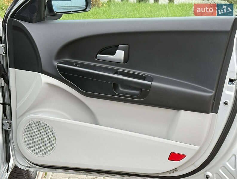 Универсал Kia Ceed 2008 в Луцке