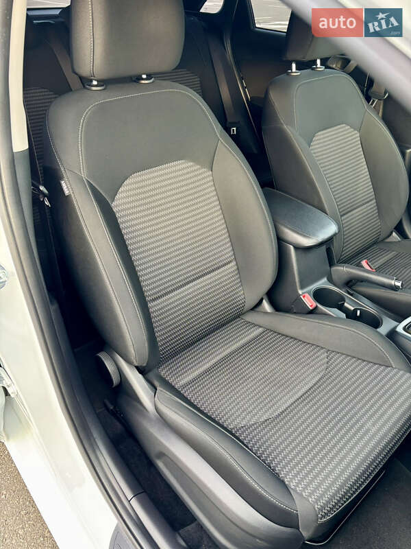 Хетчбек Kia Ceed 2022 в Києві фото 25 Хетчбек Kia Ceed 2022 в Києві