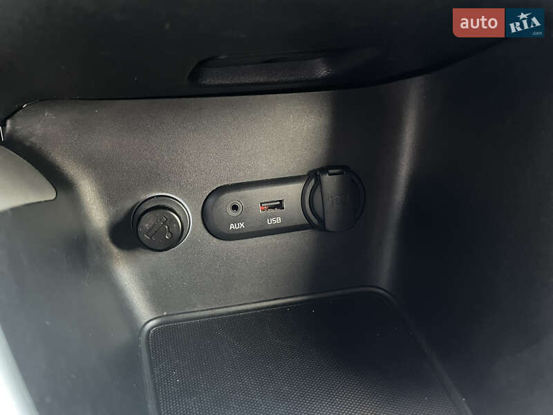 Универсал Kia Ceed 2013 в Луцке