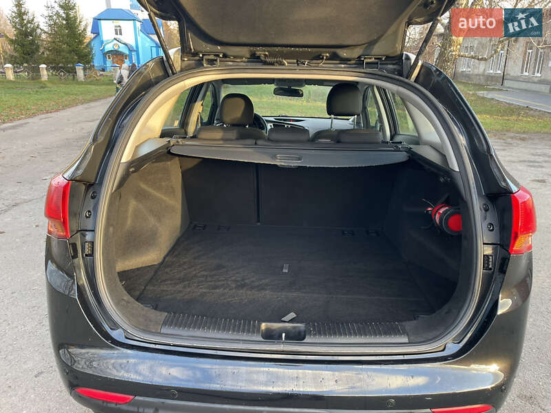 Универсал Kia Ceed 2013 в Луцке