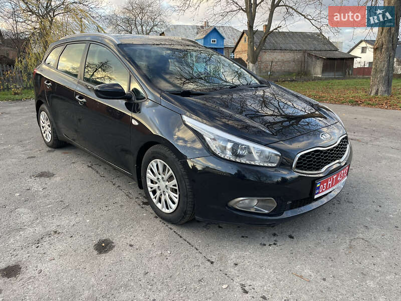 Универсал Kia Ceed 2013 в Луцке