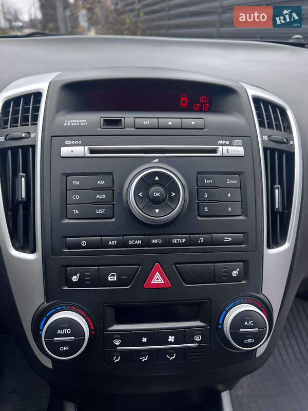 Универсал Kia Ceed 2009 в Днепре