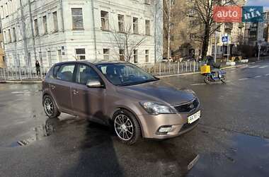 Хэтчбек Kia Ceed 2012 в Киеве