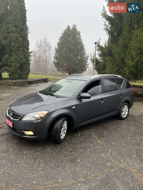Универсал Kia Ceed 2012 в Золотоноше