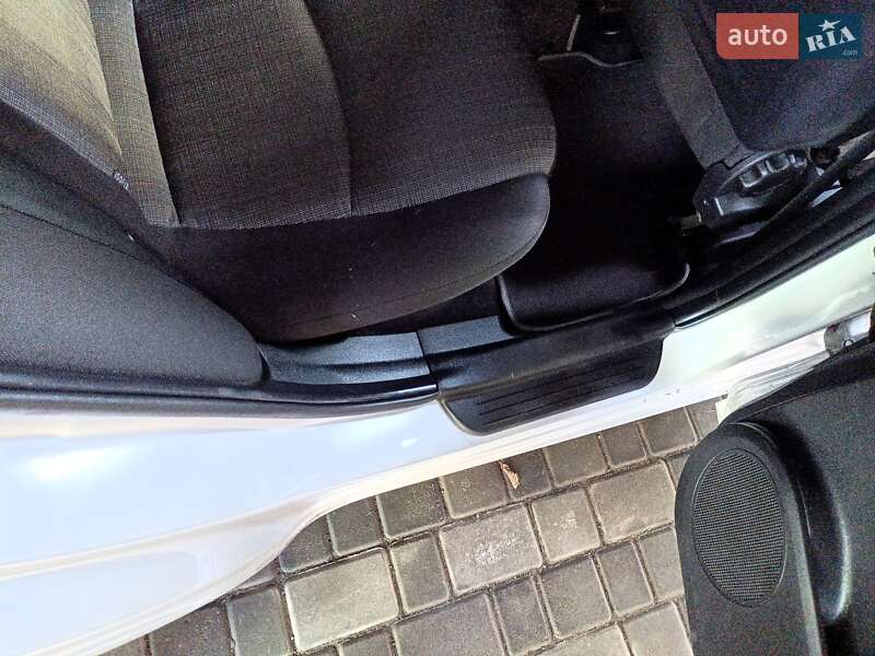 Универсал Kia Ceed 2011 в Одессе фото 10 Универсал Kia Ceed 2011 в Одессе