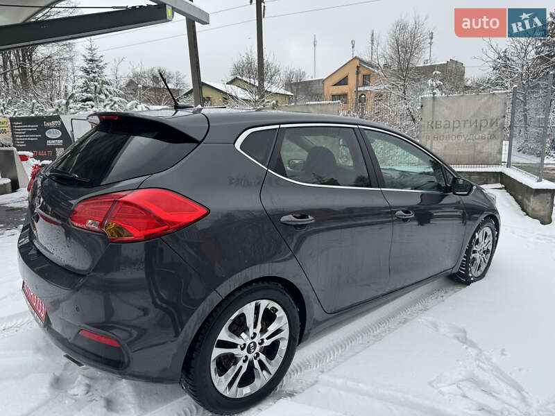 Хэтчбек Kia Ceed 2012 в Львове