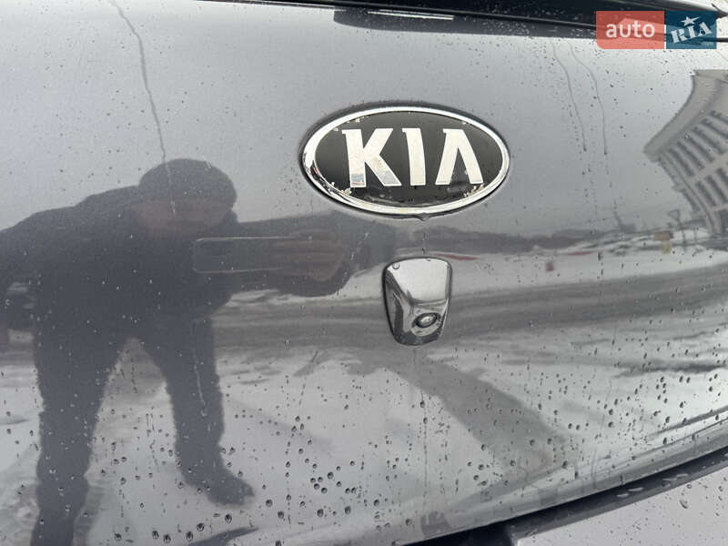 Хэтчбек Kia Ceed 2012 в Львове