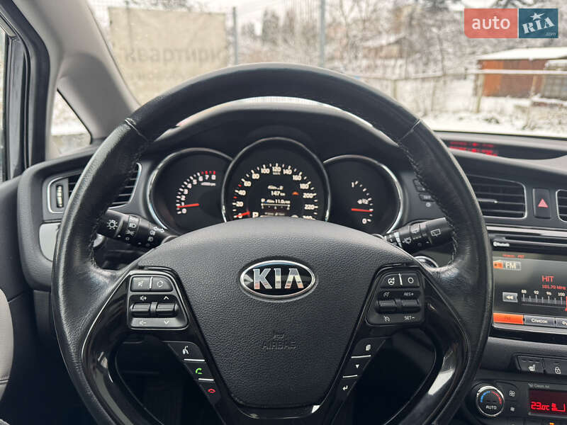 Хэтчбек Kia Ceed 2012 в Львове