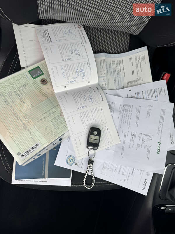 Хэтчбек Kia Ceed 2012 в Львове