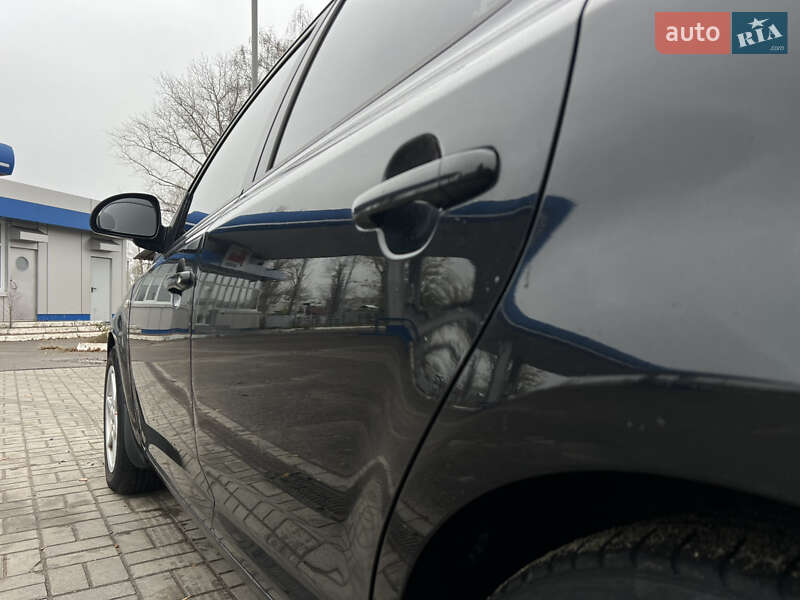 Хэтчбек Kia Ceed 2007 в Кременчуге фото 8 Хэтчбек Kia Ceed 2007 в Кременчуге