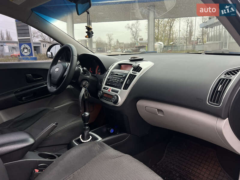 Хэтчбек Kia Ceed 2007 в Кременчуге фото 14 Хэтчбек Kia Ceed 2007 в Кременчуге