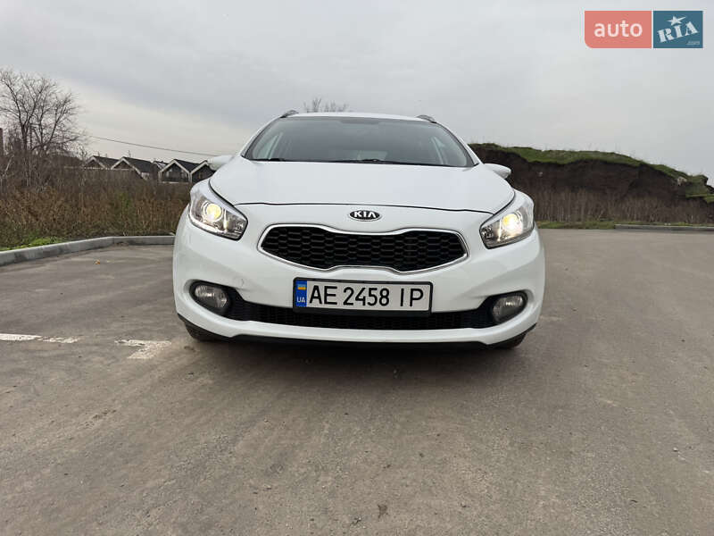 Универсал Kia Ceed 2013 в Днепре