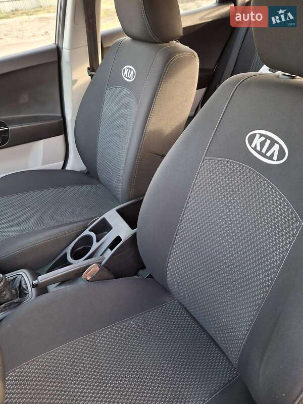 Хэтчбек Kia Ceed 2007 в Запорожье