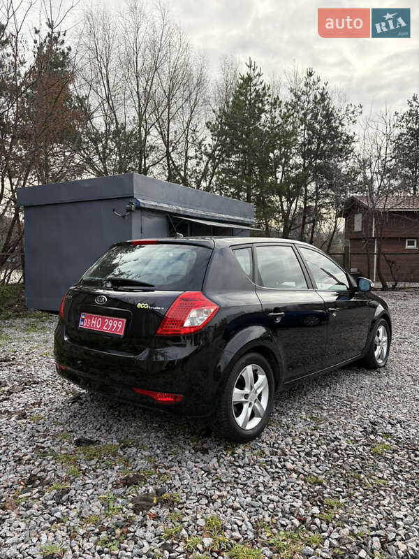 Хэтчбек Kia Ceed 2010 в Белой Церкви