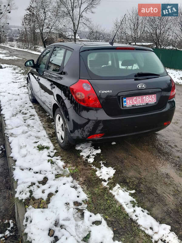 Хэтчбек Kia Ceed 2008 в Ивано-Франковске