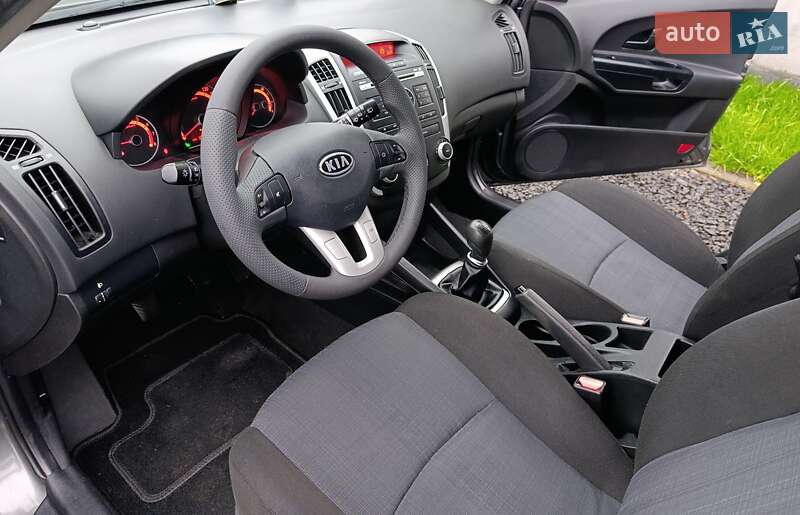Універсал Kia Ceed 2011 в Луцьку