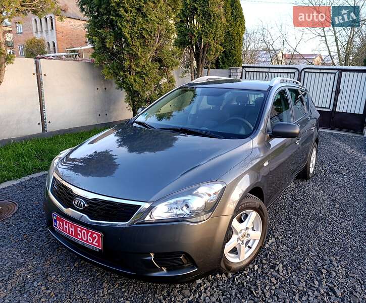 Універсал Kia Ceed 2011 в Луцьку