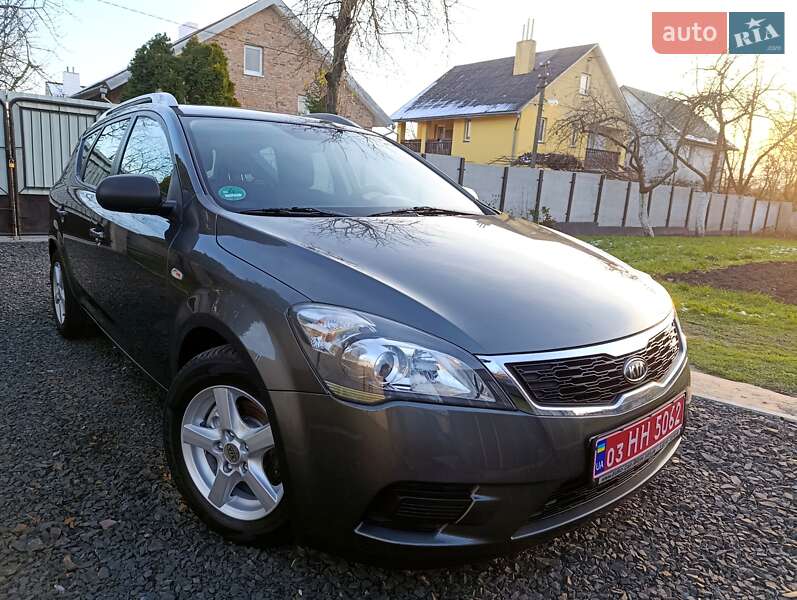 Універсал Kia Ceed 2011 в Луцьку