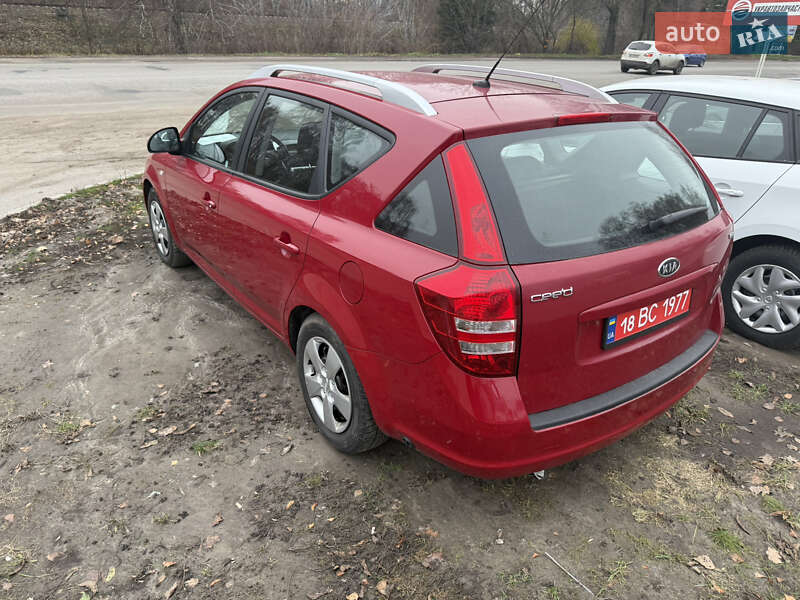 Универсал Kia Ceed 2008 в Лубнах