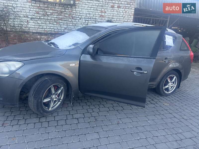 Универсал Kia Ceed 2011 в Тернополе фото 5 Универсал Kia Ceed 2011 в Тернополе