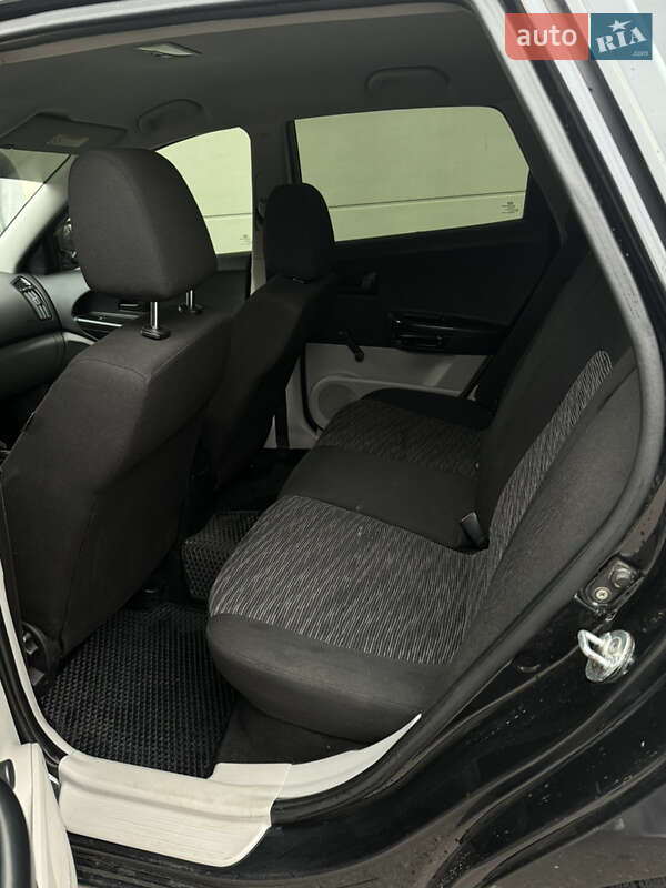 Хэтчбек Kia Ceed 2008 в Киеве